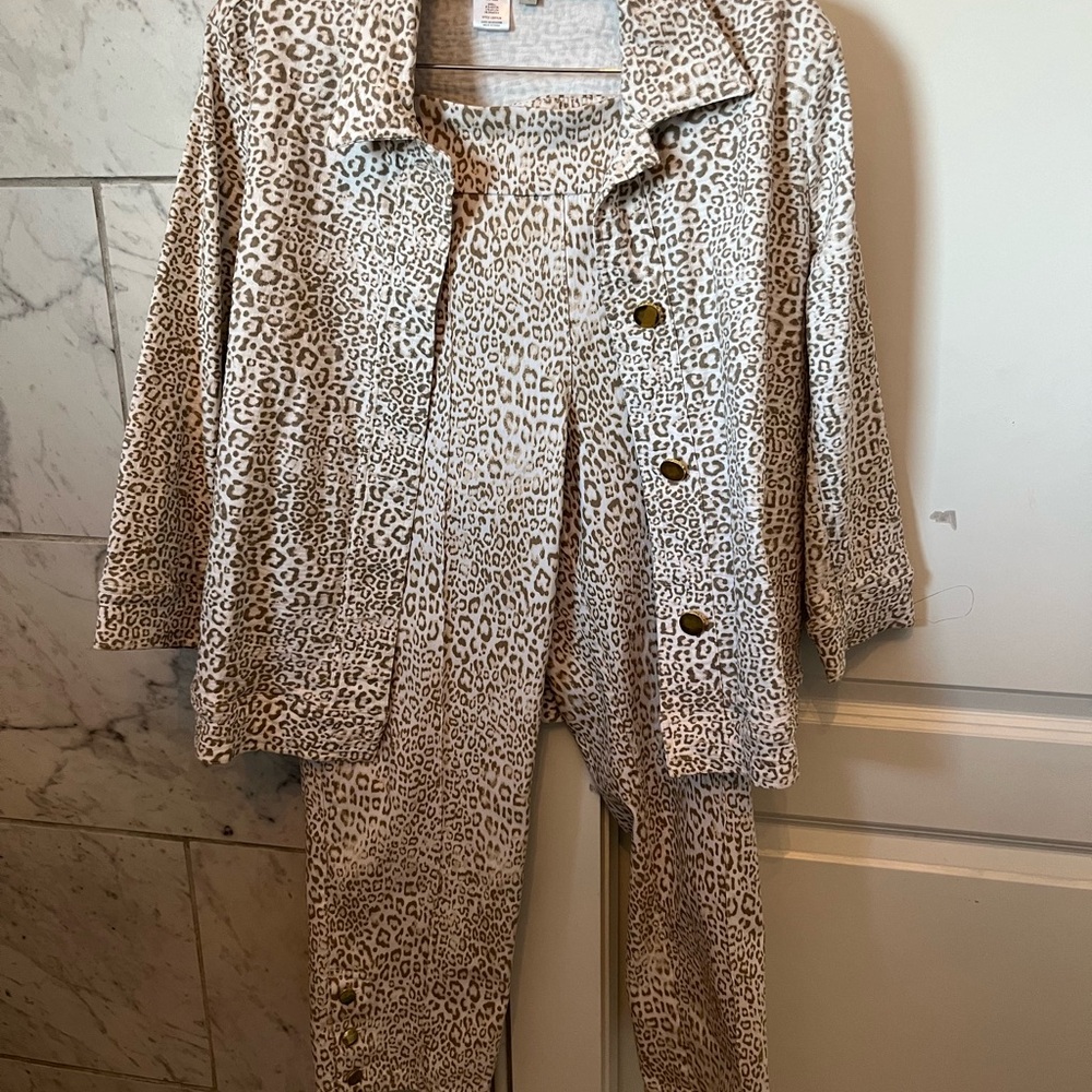 Women pants with matching jacket